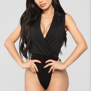 New, never worn Fashion Nova Bodysuit